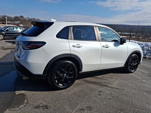 Certified 2023 Honda HR-V Sport image 6