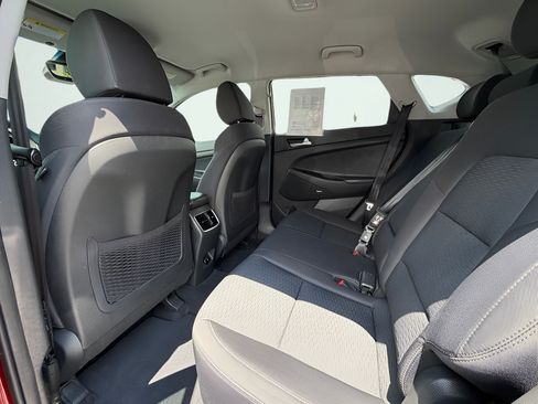 Used 2019 Hyundai Tucson Sport FWD image 21