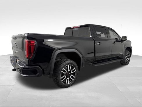 Used 2024 GMC Sierra 1500 AT4 w/ Technology Package AWD/4WD image 8