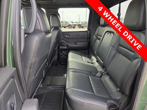 Used 2022 Nissan Frontier PRO-4X w/ Pro-4X Premium Package image 10