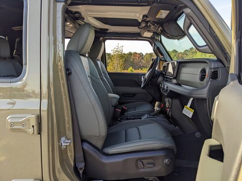 New 2026 Jeep Gladiator Mojave image 47