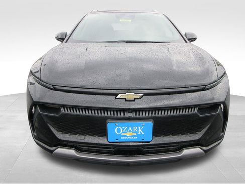 New 2026 Chevrolet Equinox EV LT w/ Convenience Package II image 9