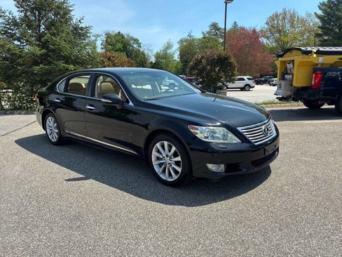 Used 2011 Lexus LS 460 L w/ Luxury Pkg AWD/4WD image 6