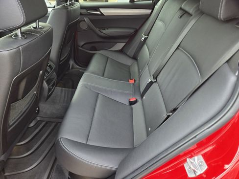 Used 2017 BMW X4 M40i image 18