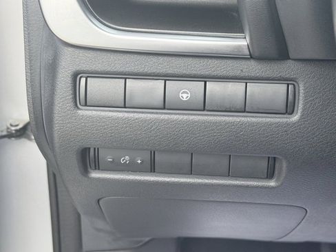 Certified 2021 Nissan Rogue SV image 20