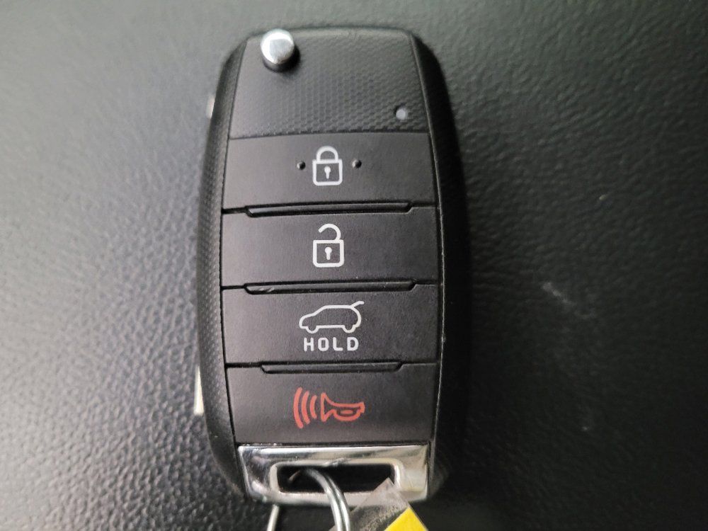 Used 2019 Kia Sorento FWD w/ LX Convenience Package image 32