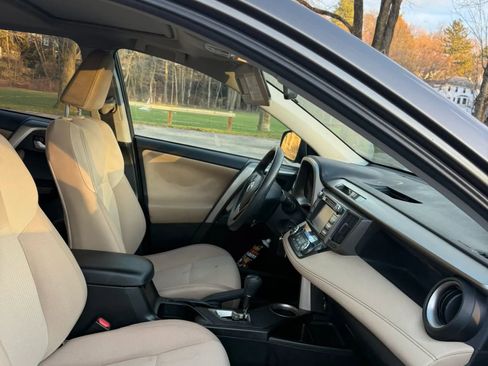 Used 2015 Toyota RAV4 XLE image 4