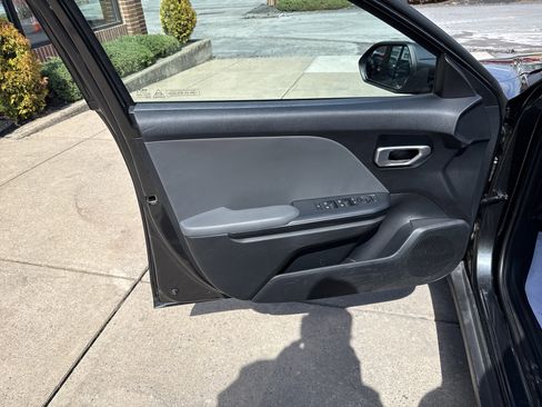Used 2025 Kia K4 FWD image 15