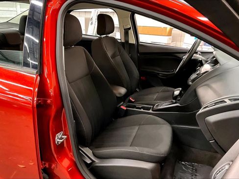 Used 2018 Ford Focus SE image 10