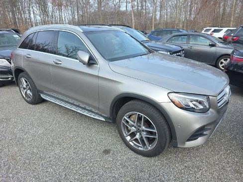Used 2019 Mercedes-Benz GLC 300 4MATIC w/ Multimedia Package image 1