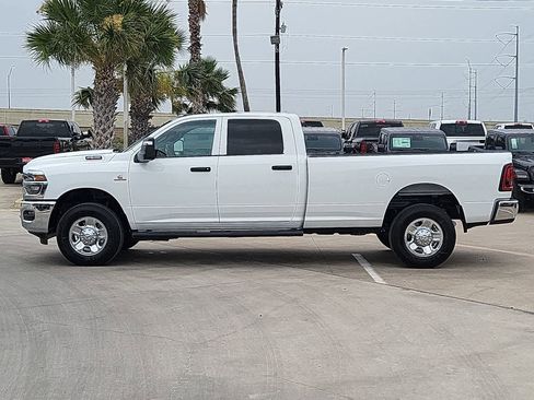 New 2026 RAM 2500 Tradesman AWD/4WD image 11