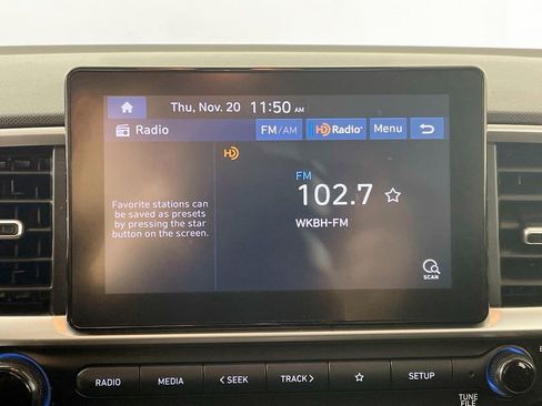 Used 2022 Hyundai Venue SEL w/ Cargo Package image 19