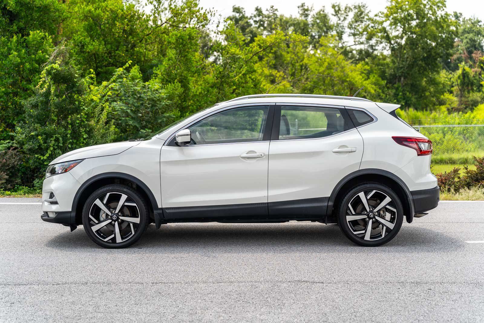 Used 2022 Nissan Rogue Sport SL w/ Premium Package AWD/4WD image 4