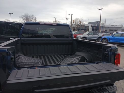 Used 2022 GMC Sierra 1500 Elevation image 27