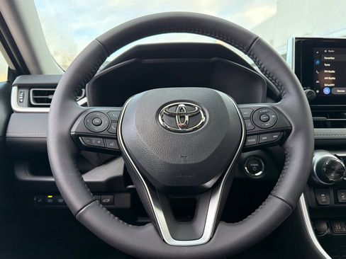 New 2025 Toyota RAV4 XLE w/ Convenience Package image 21