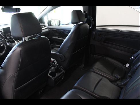 Used 2023 Honda Odyssey Sport image 16