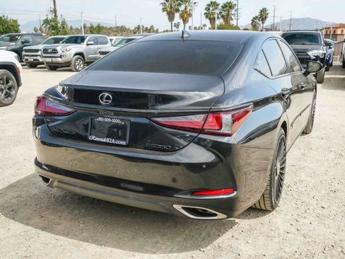 Used 2022 Lexus ES 350 w/ Premium Package FWD image 11