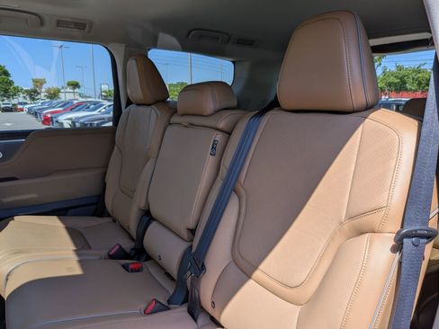 New 2026 INFINITI QX80 Luxe RWD image 28