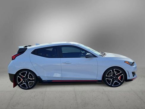 Used 2022 Hyundai Veloster N image 10