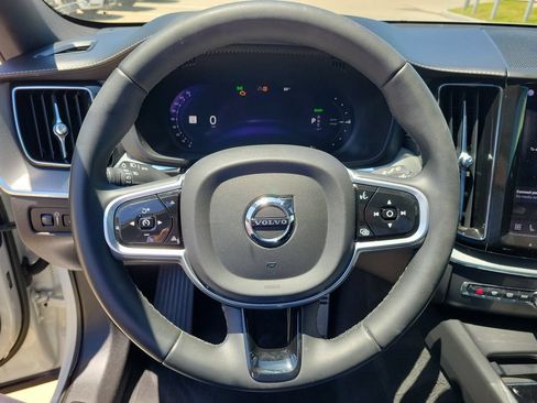 Used 2022 Volvo XC60 T8 R-Design w/ Advanced Package AWD/4WD image 22