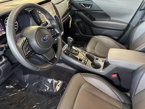 Certified 2025 Subaru Crosstrek 2.5i Limited w/ Crosstrek Mirror Package AWD/4WD image 9