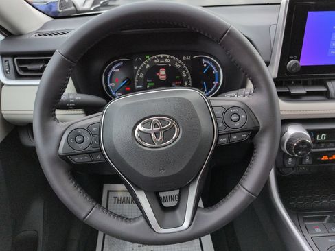 Certified 2025 Toyota RAV4 XLE w/ Convenience Package AWD/4WD image 14