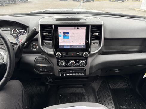 Used 2025 RAM 3500 Big Horn AWD/4WD image 24