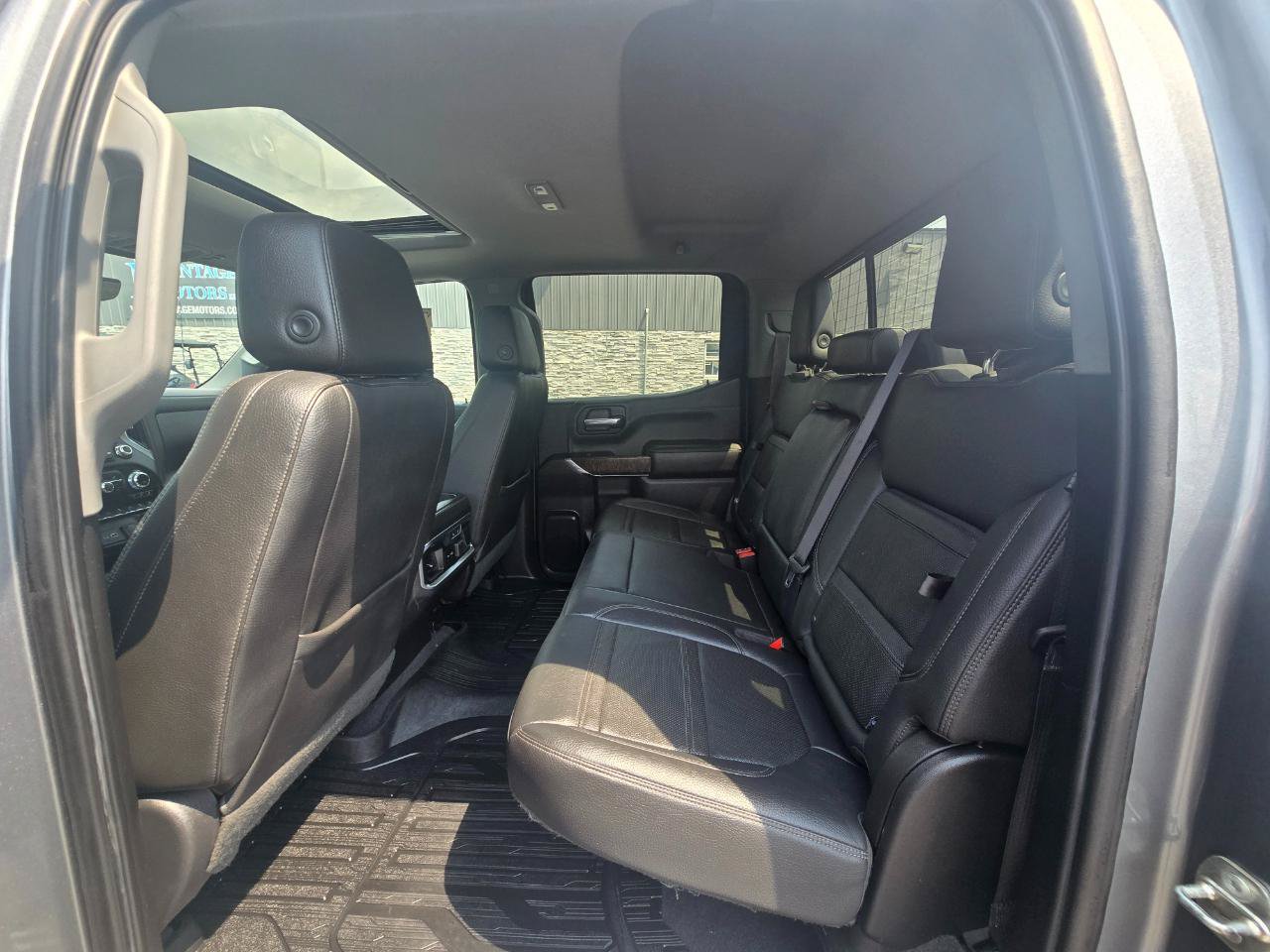 Used 2019 GMC Sierra 1500 Denali w/ Denali Ultimate Package AWD/4WD image 14