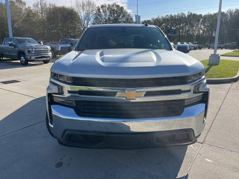 Used 2019 Chevrolet Silverado 1500 LT w/ Texas Edition image 9