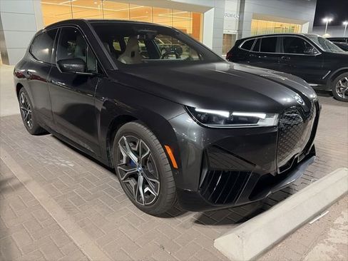 Certified 2025 BMW iX xDrive50 w/ Premium Package image 4