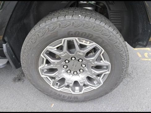 Used 2024 GMC Hummer EV 3X AWD/4WD image 4