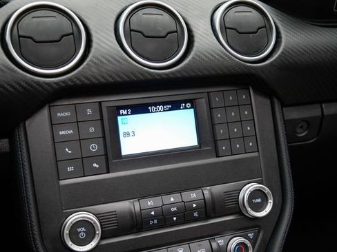 Used 2020 Ford Mustang Convertible RWD image 26