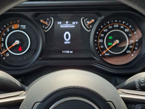 Used 2024 Jeep Wrangler Sport AWD/4WD image 26