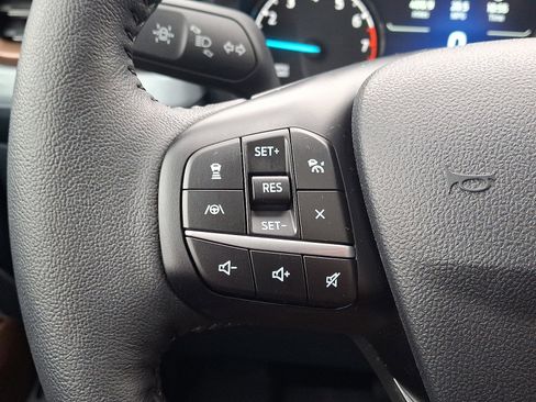 Used 2022 Ford Maverick Lariat w/ Lariat Luxury Package image 21