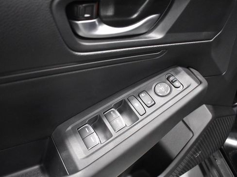 Used 2025 Honda Accord LX image 15