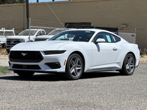 New 2025 Ford Mustang Coupe image 7