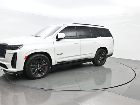 Used 2023 Cadillac Escalade V w/ LPO, ONYX Package AWD/4WD image 2