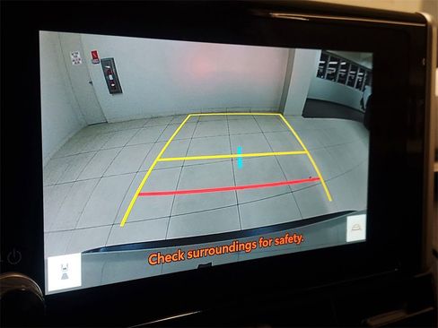 Used 2025 Toyota RAV4 XLE image 26