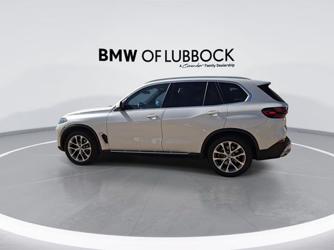 Used 2025 BMW X5 xDrive40i w/ Climate Comfort Package AWD/4WD image 6
