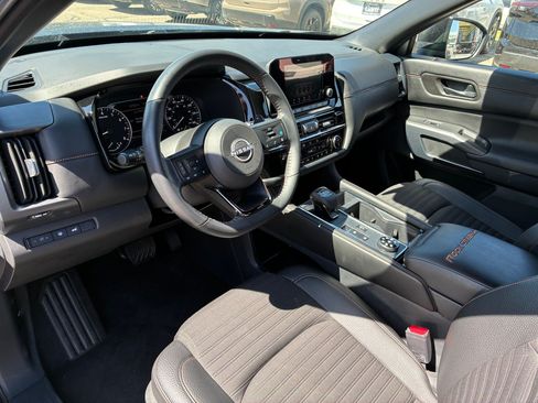 Used 2025 Nissan Pathfinder Rock Creek AWD/4WD image 16