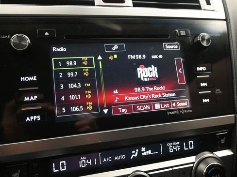 Used 2017 Subaru Outback 3.6R Limited image 18