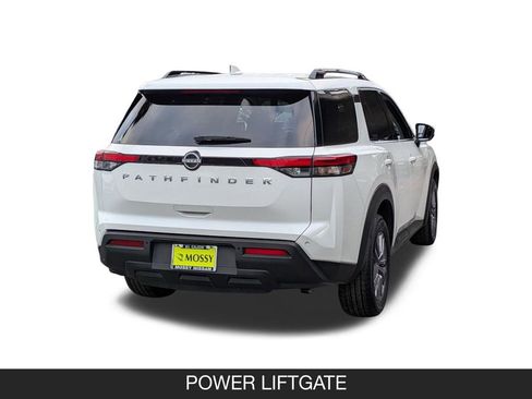 Certified 2025 Nissan Pathfinder SV FWD image 8