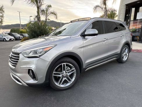 Used 2017 Hyundai Santa Fe Limited image 9