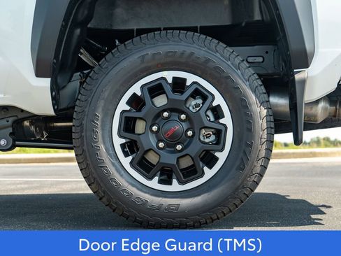 New 2025 Toyota Tacoma TRD Off-Road image 9