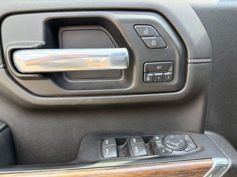 Used 2022 Chevrolet Silverado 2500 High Country AWD/4WD image 14