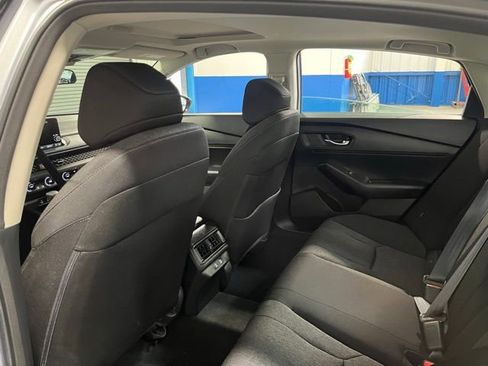 Used 2025 Honda Accord SE image 17