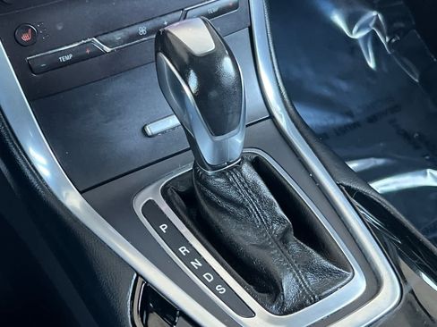 Used 2018 Ford Edge Titanium FWD image 23