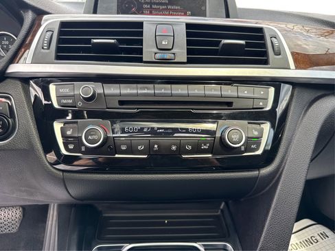 Used 2016 BMW 320i xDrive Sedan image 26