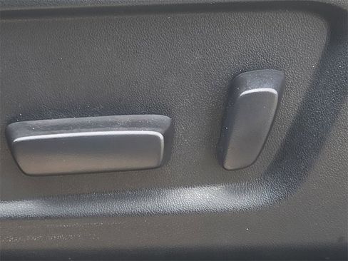 Used 2019 Toyota Tundra SR5 image 17