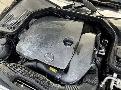 Used 2019 Mercedes-Benz C 300 Sedan image 32
